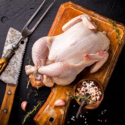 pollo entero fresco