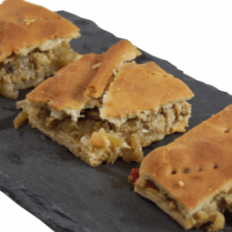 empanada gourmet bacalao con pasas