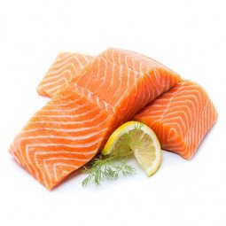 salmon entero fresco