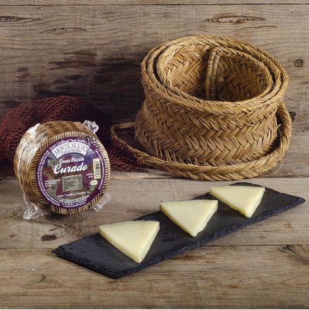 Mini Queso Mezcla Curado 500 gr Castillo de Hornillos Mini Queso Mezcla Curado 500 gr Castillo de Hornillos