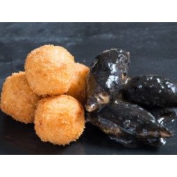 croquetas de chipirones en su tinta
